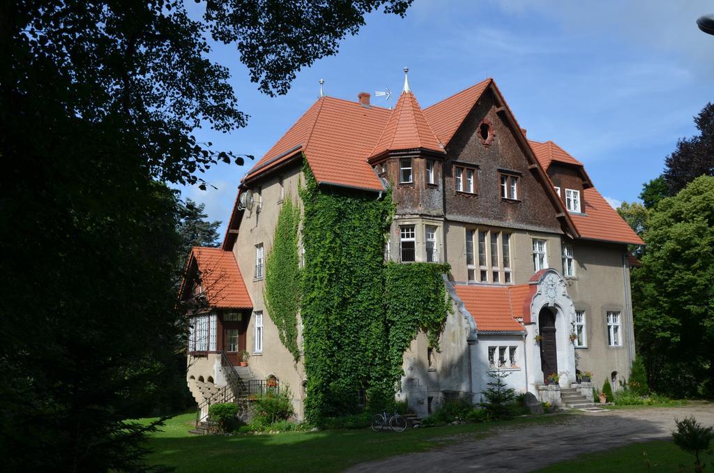 Palac Mysliwski Orle Solutions Miroslawiec Exterior photo